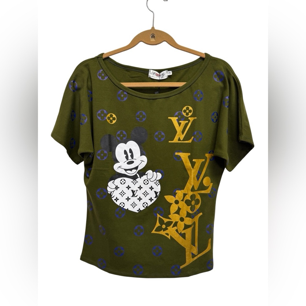 New Fashion Mickey Mouse Graphic T-Shirt Size 3 (small size) NWT